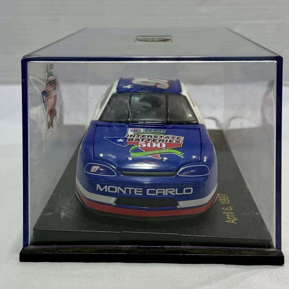 Revell 1997‎ Nascar Texas Motor Speedway Car Interstate Batteries 1:24
